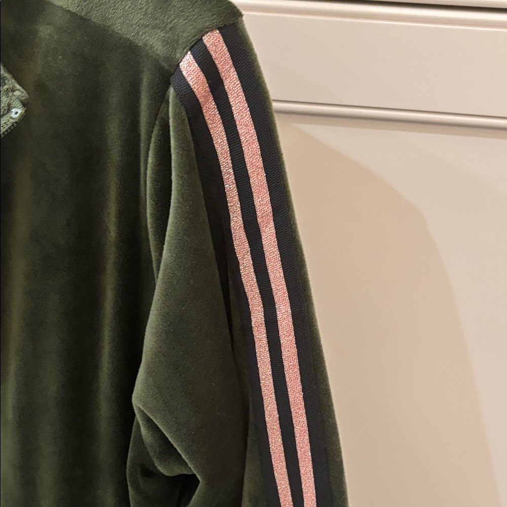 Lala Ali Tracksuit and joggers set.L Olive velour - Picture 3 of 5